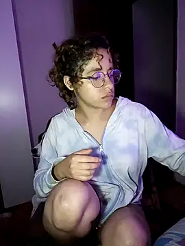 Snapshot of EmmaMelissa0521 chatting on 01.20.25 EmmaMelissa0521 online show from 01.20.25