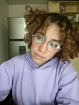 Snapshot of EmmaMelissa0521 chatting on 01.31.25 EmmaMelissa0521 online show from 01.31.25