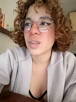 Snapshot of EmmaMelissa0521 chatting on 02.16.25 EmmaMelissa0521 online show from 02.16.25