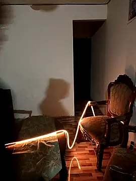 Snapshot of EmmaMelissa0521 chatting on 02.16.25 EmmaMelissa0521 online show from 02.16.25