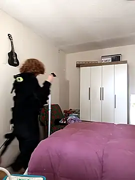 Snapshot of EmmaMelissa0521 chatting on 03.22.25 EmmaMelissa0521 online show from 03.22.25