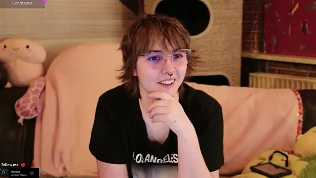 GamerGirl Eve online show from 12.19.25