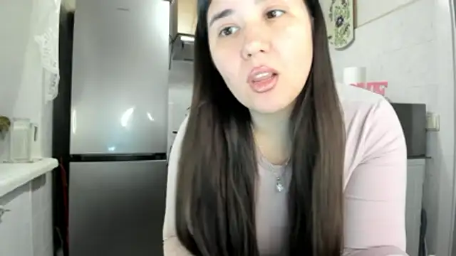MiaMarrone online show from 03.28.26