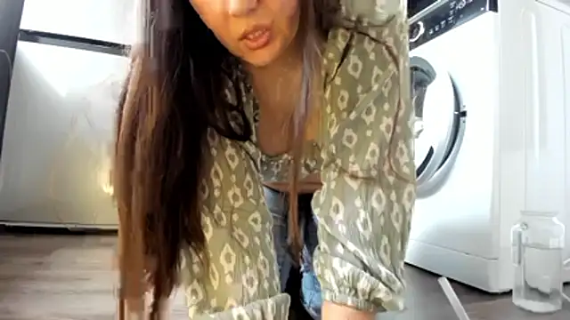 MiaMarrone online show from 06.03.26