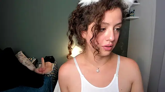 Cassandra Caiin online show from 12.13.24