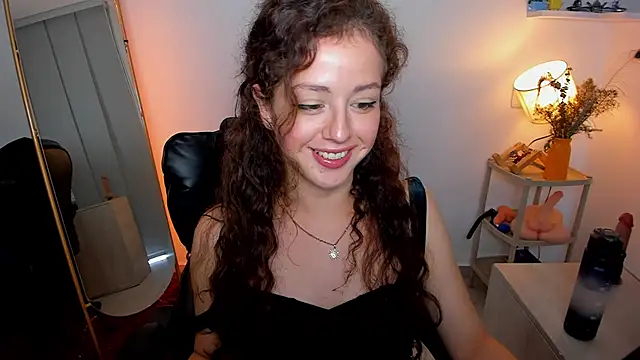 Cassandra Caiin online show from 12.01.25