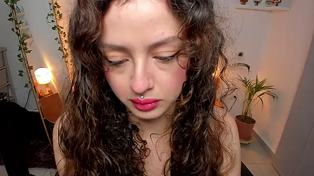 Cassandra Caiin online show from 06.24.26