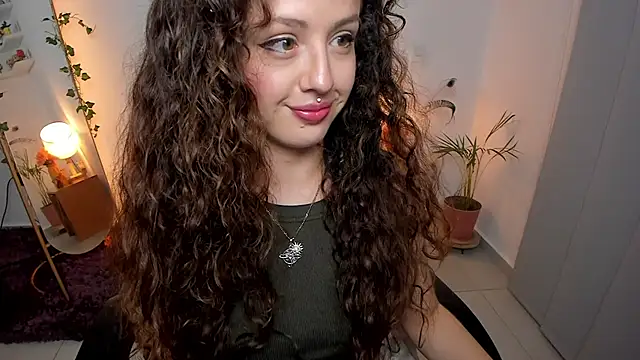 Cassandra Caiin online show from 06.25.26