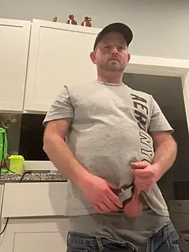 Snapshot of smokeymt420 chatting on 02.26.26 smokeymt420 online show from 02.26.26