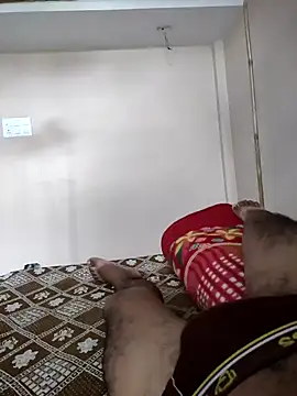 Snapshot of Kubera_The_Maharaj chatting on 10.11.25 Kubera The Maharaj online show from 10.11.25