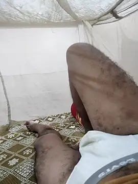 Snapshot of Kubera_The_Maharaj chatting on 10.20.25 Kubera The Maharaj online show from 10.20.25