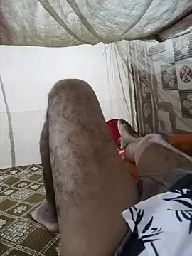 Snapshot of Kubera_The_Maharaj chatting on 11.23.25 Kubera The Maharaj online show from 11.23.25