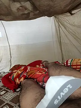 Snapshot of Kubera_The_Maharaj chatting on 11.28.25 Kubera The Maharaj online show from 11.28.25