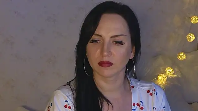 Snapshot of lily_conor chatting on 12.03.24 lily conor online show from 12.03.24