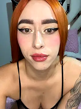 Snapshot of Im_sarah chatting on 12.05.25 Im sarah online show from 12.05.25