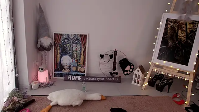 Snapshot of Careful_i_bite chatting on 01.05.25 Careful i bite online show from 01.05.25