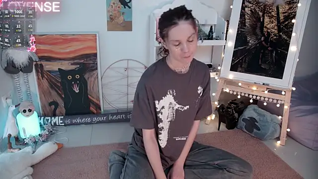 Snapshot of Careful_i_bite chatting on 02.01.25 Careful i bite online show from 02.01.25