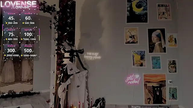 Snapshot of Careful_i_bite chatting on 10.19.25 Careful i bite online show from 10.19.25