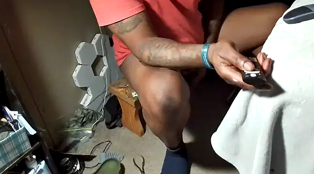 Makeyoucumallover online show from 12.31.24