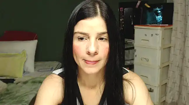 Estefani 32 online show from 01.16.25