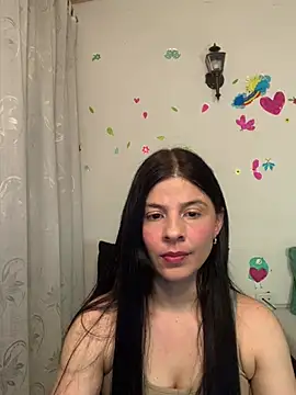 Estefani 32 online show from 05.04.26