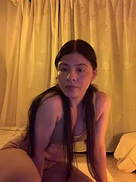 Estefani 32 online show from 05.14.26