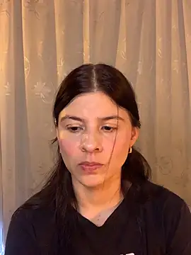 Estefani 32 online show from 05.19.26