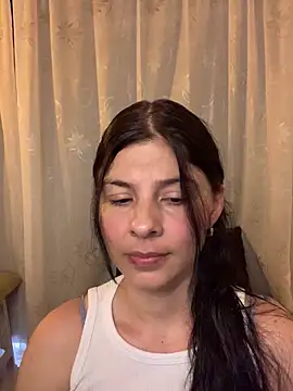 Estefani 32 online show from 05.21.26