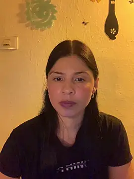 Estefani 32 online show from 06.04.26