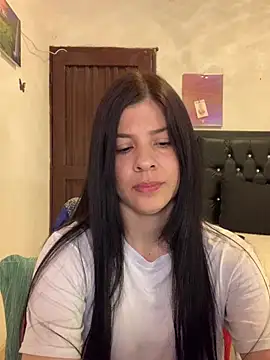 Estefani 32 online show from 07.24.26
