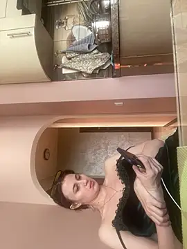 Flossy Vettie online show from 03.11.26