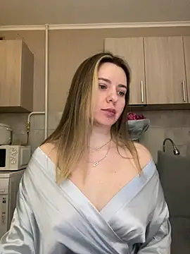 Snapshot of NastyushaaLove chatting on 02.19.25 NastyushaaLove online show from 02.19.25