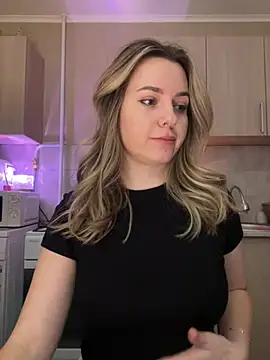 Snapshot of NastyushaaLove chatting on 03.21.25 NastyushaaLove online show from 03.21.25