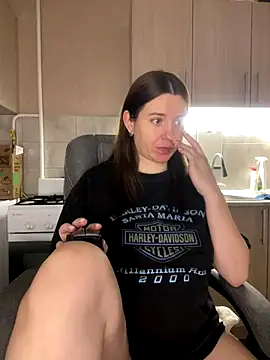 Snapshot of NastyushaaLove chatting on 11.24.25 NastyushaaLove online show from 11.24.25