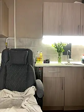 Snapshot of NastyushaaLove chatting on 12.04.25 NastyushaaLove online show from 12.04.25