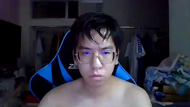 Snapshot of charlie_xdd chatting on 12.10.24 charlie xdd online show from 12.10.24