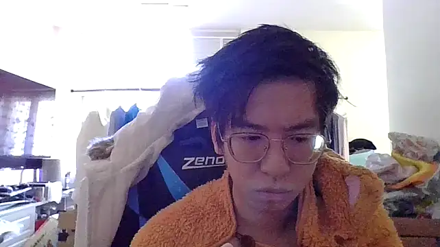 Snapshot of charlie_xdd chatting on 01.11.25 charlie xdd online show from 01.11.25