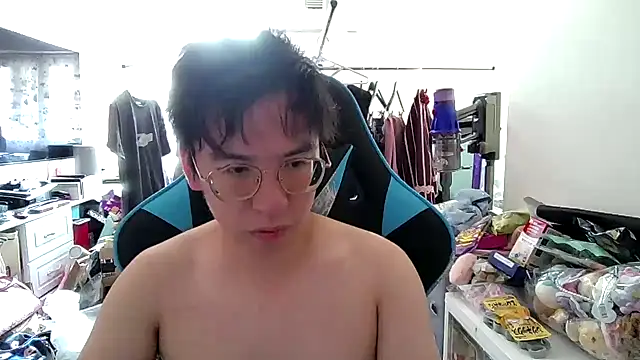 Snapshot of charlie_xdd chatting on 03.28.26 charlie xdd online show from 03.28.26