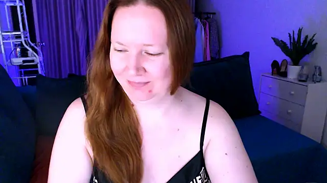 GoddessLara online show from 12.17.24