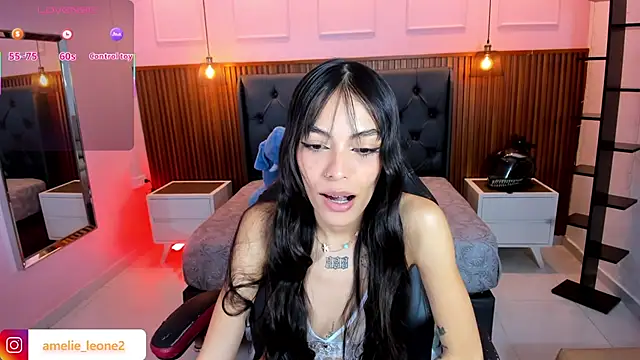 AMELIELEONE online show from 01.13.26