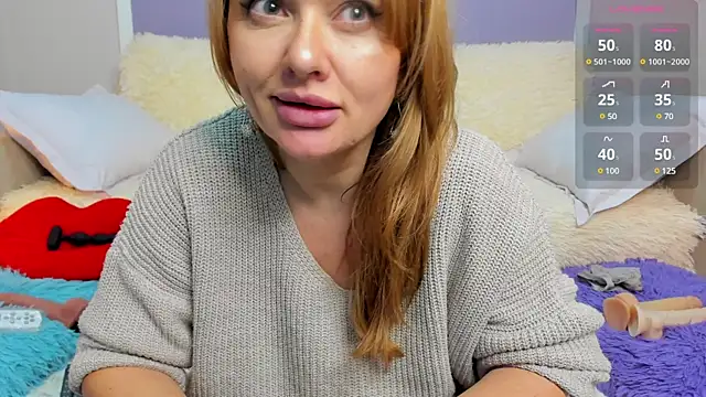 Snapshot of MonikaFamex chatting on 02.13.25 MonikaFamex online show from 02.13.25