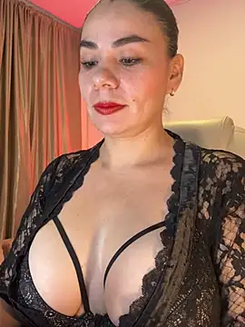 Snapshot of MeganDupont chatting on 02.16.26 MeganDupont online show from 02.16.26