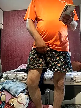 Snapshot of hornydick4you chatting on 11.15.25 hornydick4you online show from 11.15.25