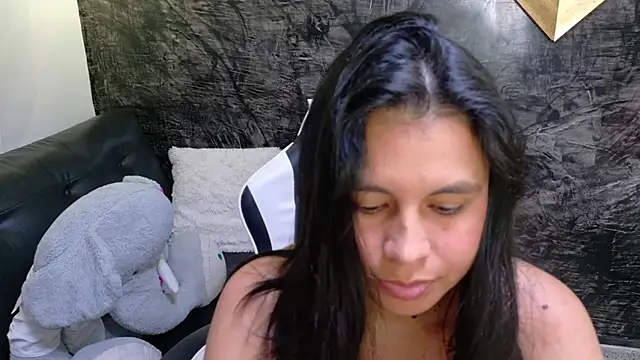 Snapshot of olivia_love_ chatting on 07.02.26 olivia love online show from 07.02.26