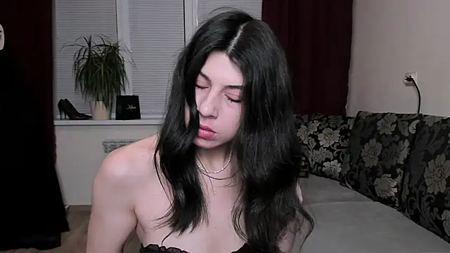 Snapshot of MolagAnna chatting on 02.06.25 MolagAnna online show from 02.06.25