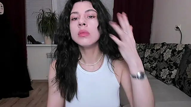 Snapshot of MolagAnna chatting on 02.07.25 MolagAnna online show from 02.07.25