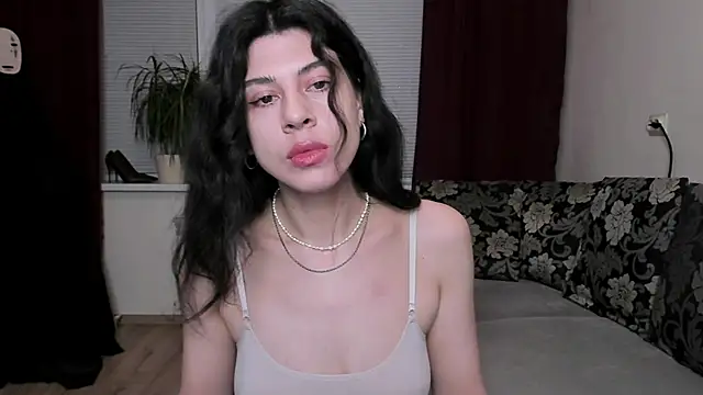 Snapshot of MolagAnna chatting on 02.08.25 MolagAnna online show from 02.08.25