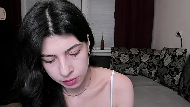 Snapshot of MolagAnna chatting on 02.21.25 MolagAnna online show from 02.21.25