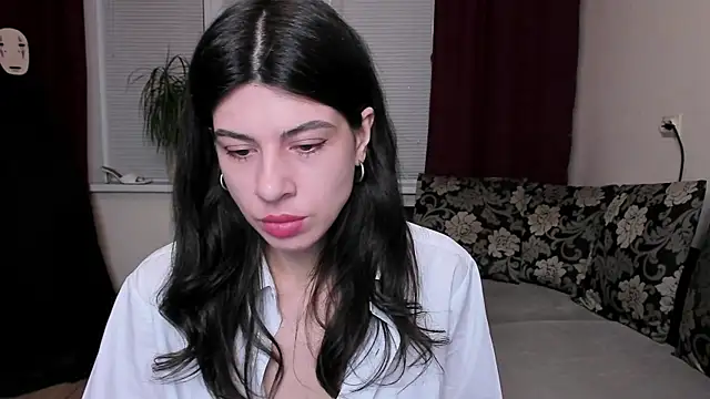 Snapshot of MolagAnna chatting on 02.28.25 MolagAnna online show from 02.28.25