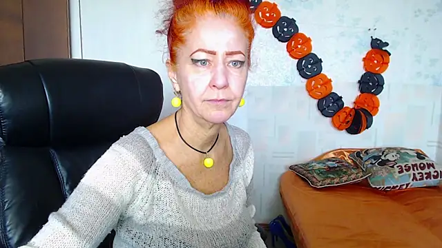 Snapshot of MilayaDFlow chatting on 11.13.25 MilayaDFlow online show from 11.13.25